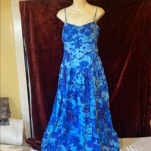 Long dress color blue moon river